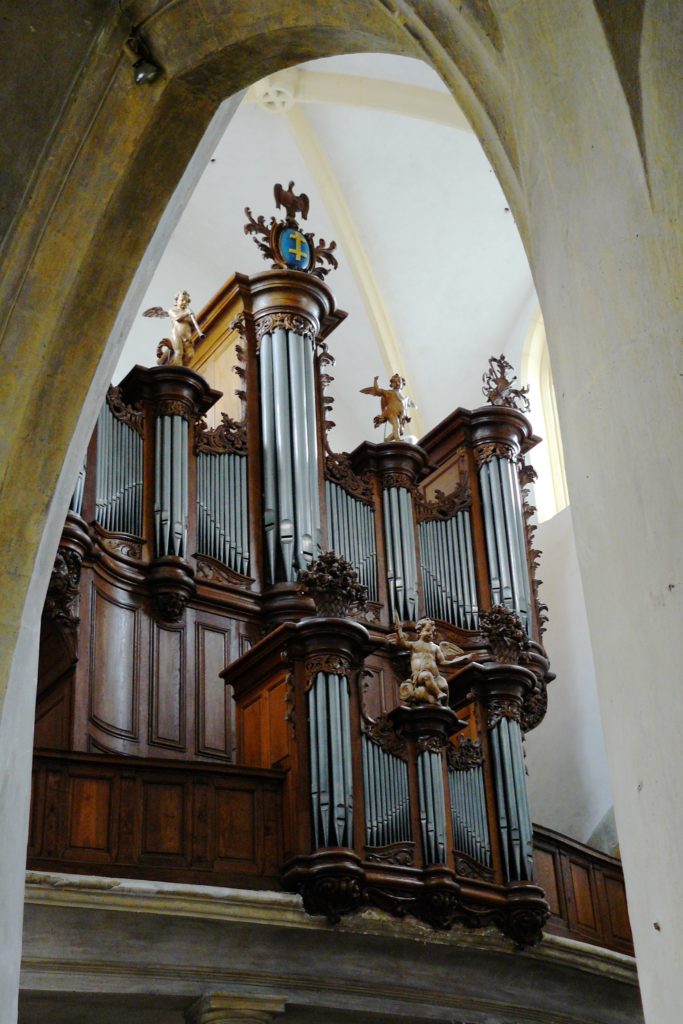 Orgue de l'église de Vézelise
